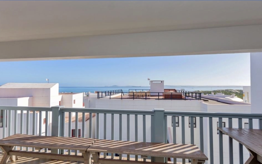 5 Bedroom Property for Sale in Paradise Beach Western Cape